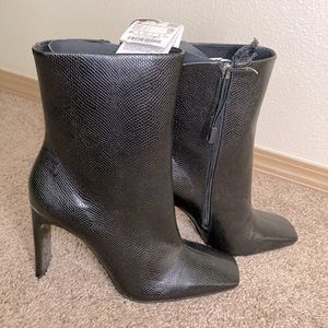 ZARA WOMENS SNAKESKIN BOOTIES 10